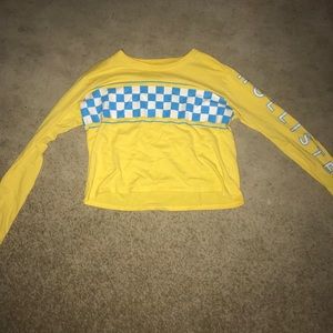 Hollister Color changing limited edition crop